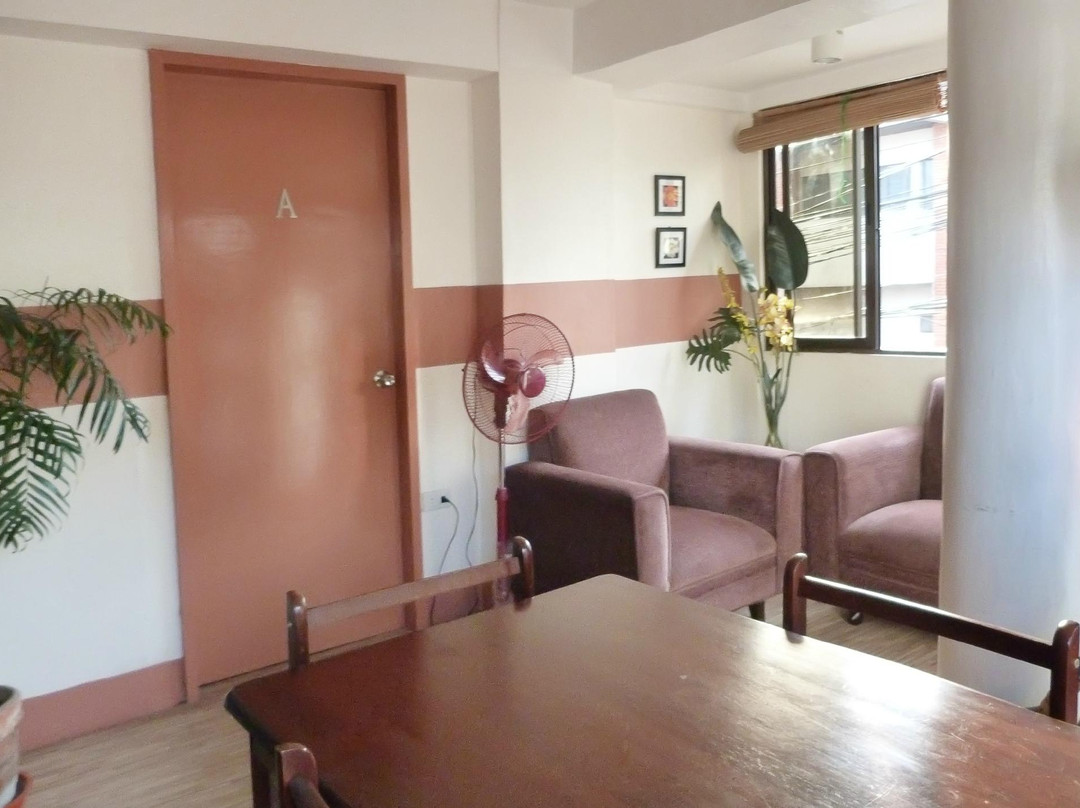 RG Travellers Inn主图