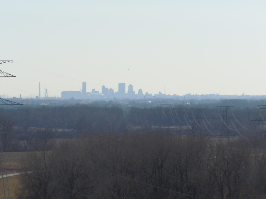 Lewis and Clark Confluence Tower-Hartford必去景点
