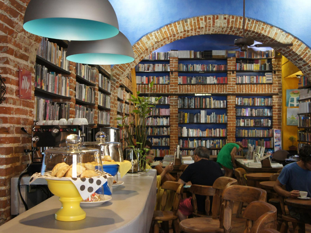 Abaco Libros y Cafe
