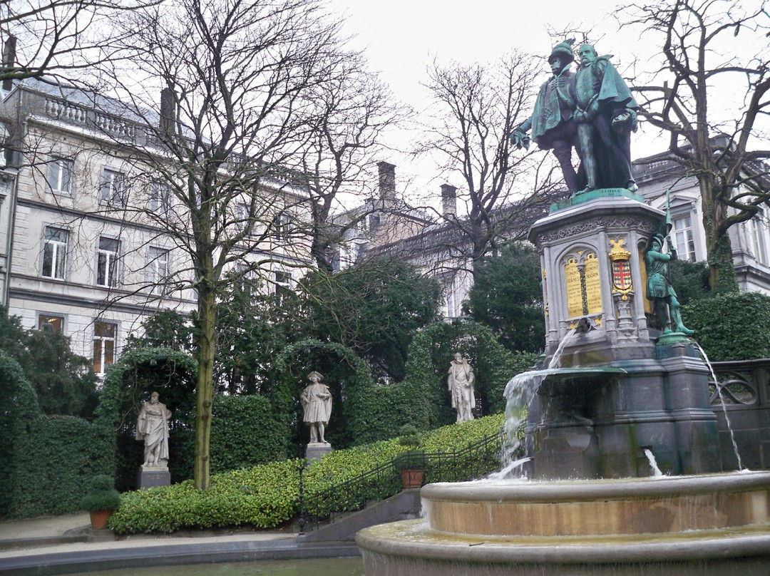 Square du Petit Sablon-布鲁塞尔必去景点