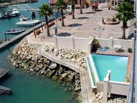 Port Hotel