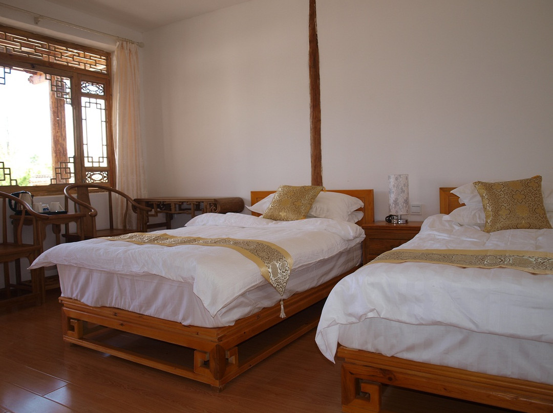 沙溪寺登大猫驿客栈主图