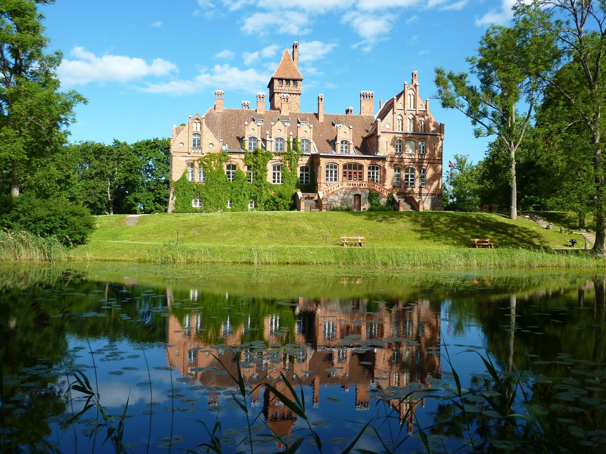 Jaunmoku Palace Hotel-浴室