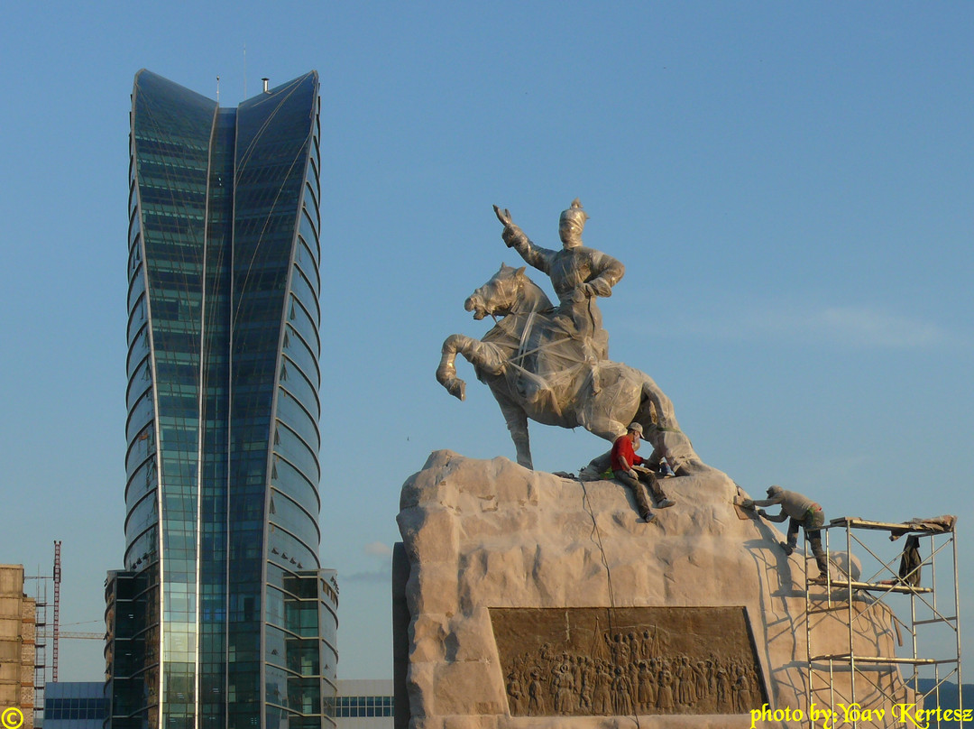 Sukhbaatar Square景点图片