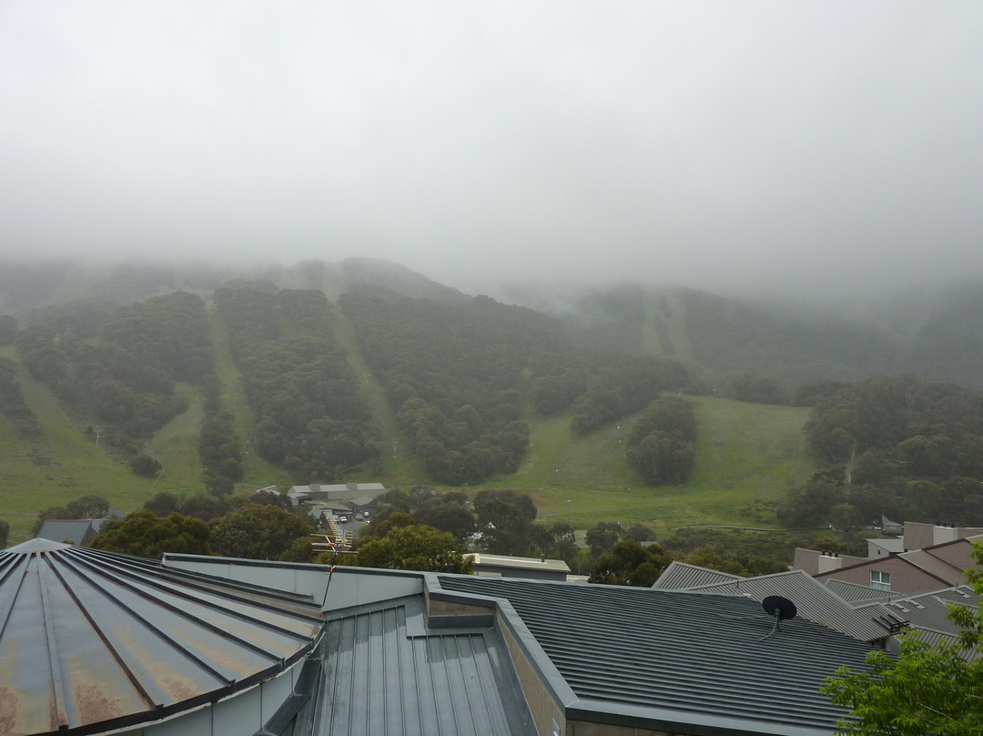 卡瑟斯公寓和山旅馆