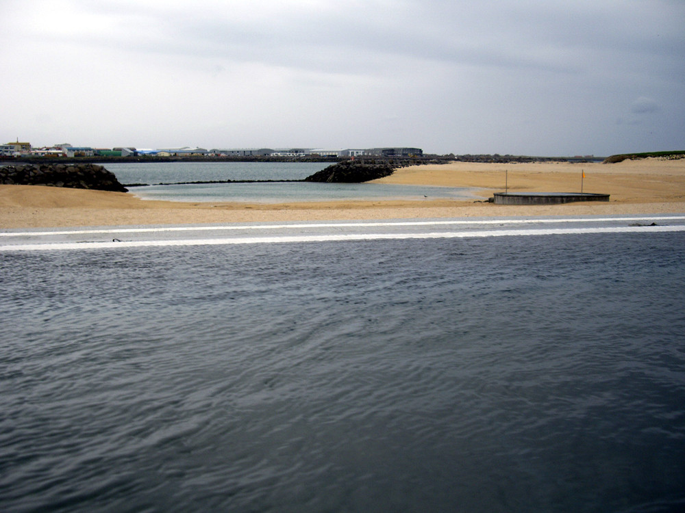 Nautholsvik Geothermal Beach-雷克雅未克必去景点
