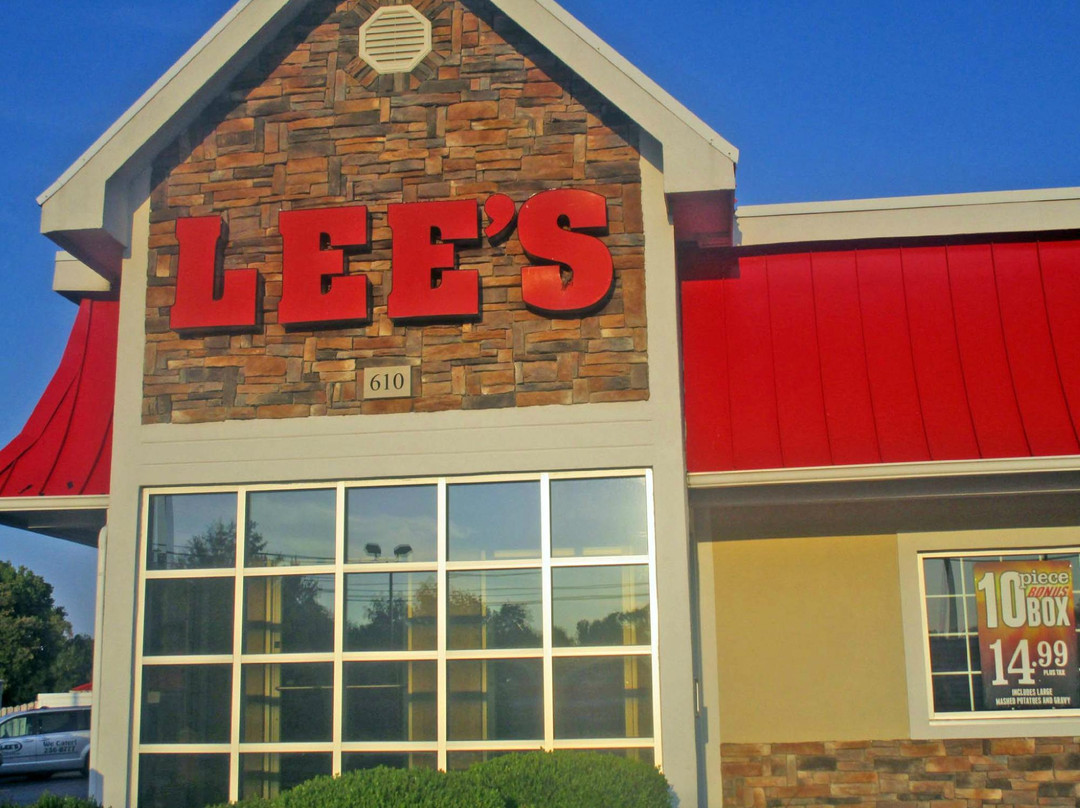 Lee's Famous Recipe Chicken