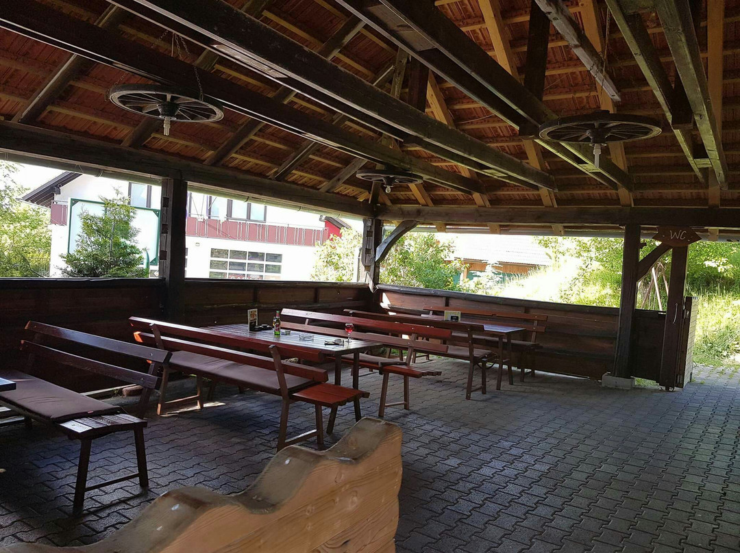 Grosuplje餐馆和美食-Gostilnica Marjeta