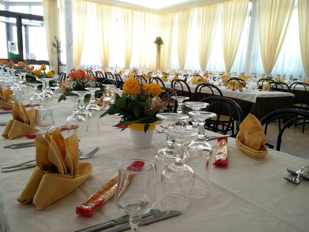 San Filippo del Mela餐馆和美食-Ristorante Pizzeria Trocadero