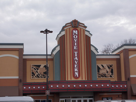 Flourtown餐馆和美食-Movie Tavern Flourtown