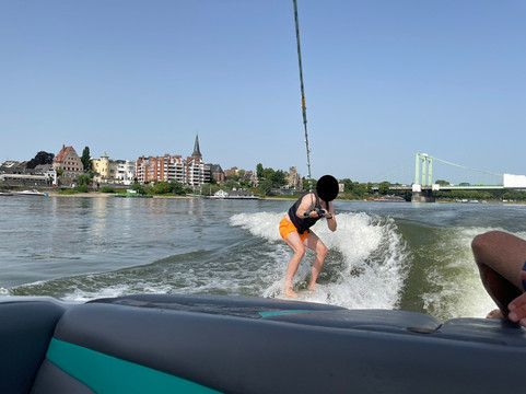 surft. kologne-科隆必去景点