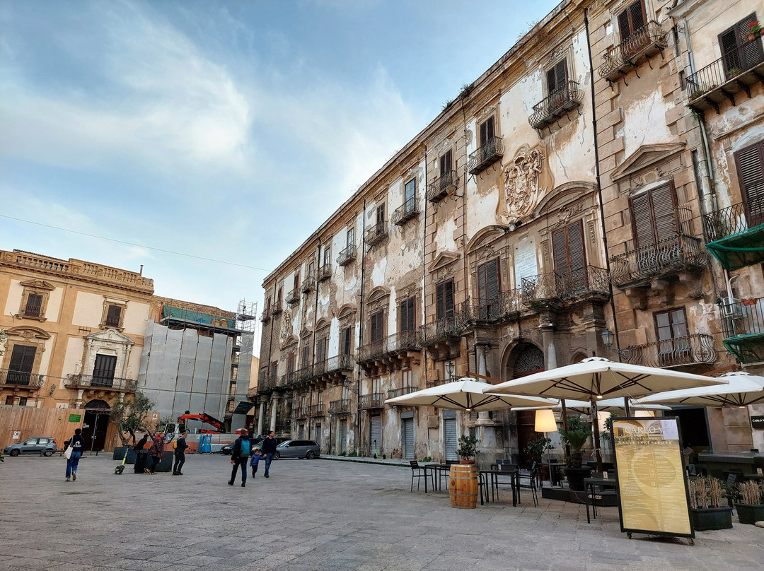 Piazza Bologni-巴勒莫必去景点