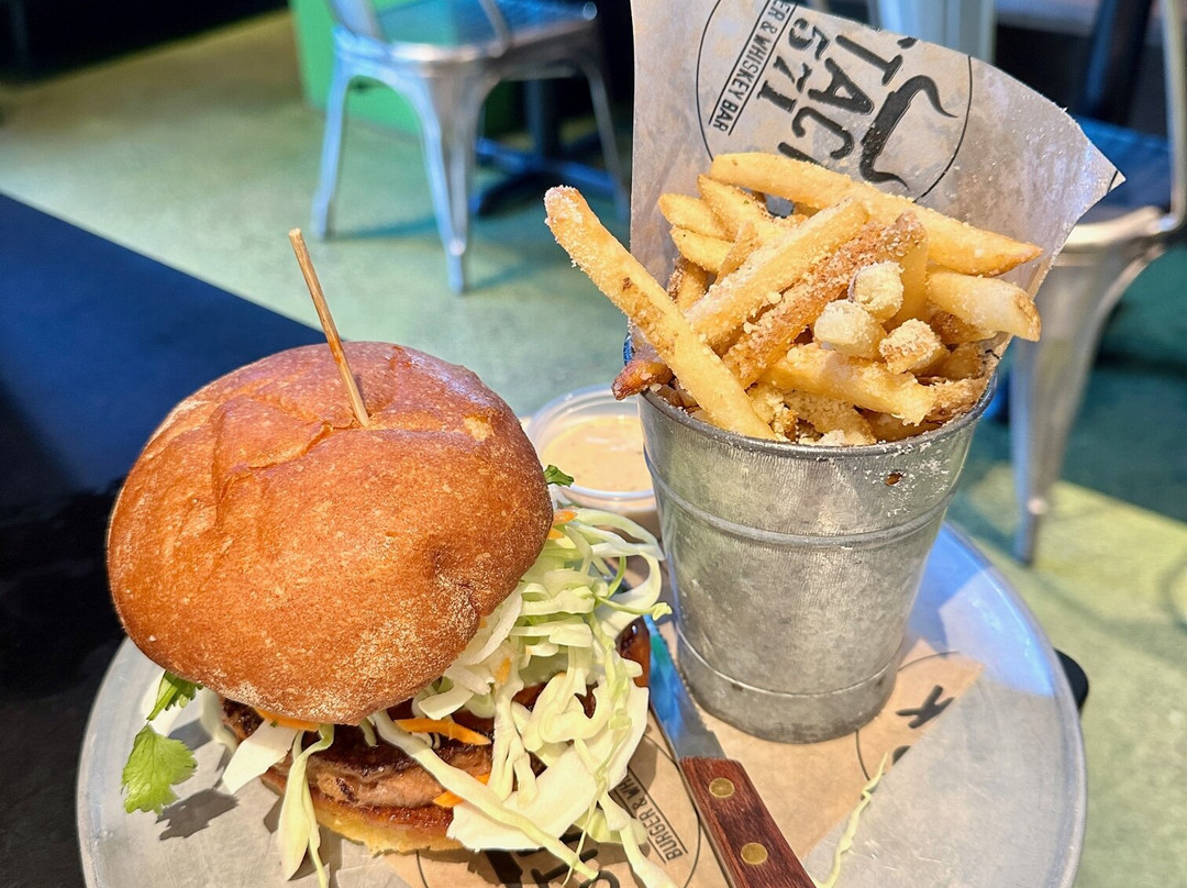 Stack 571 Burger & Whiskey Bar
