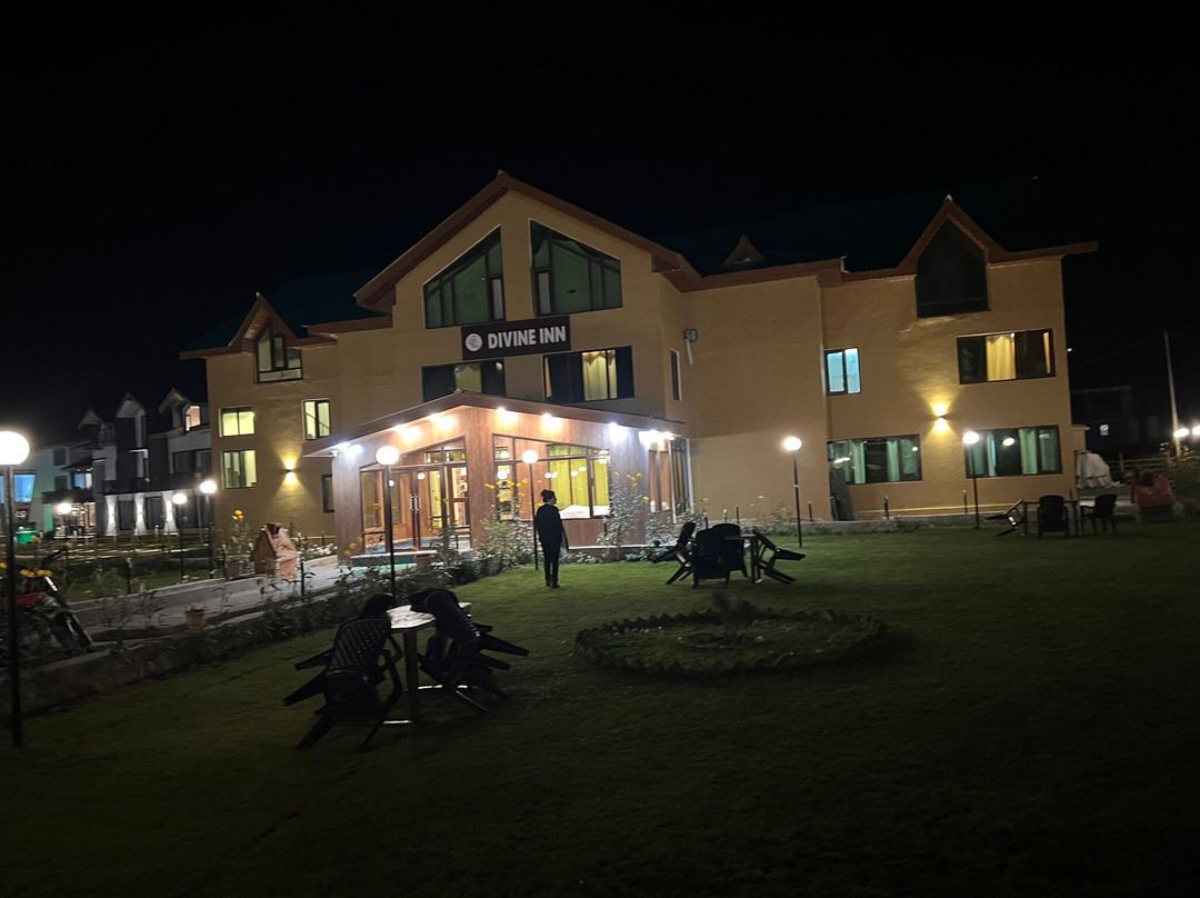 Hotel Divine Inn主图