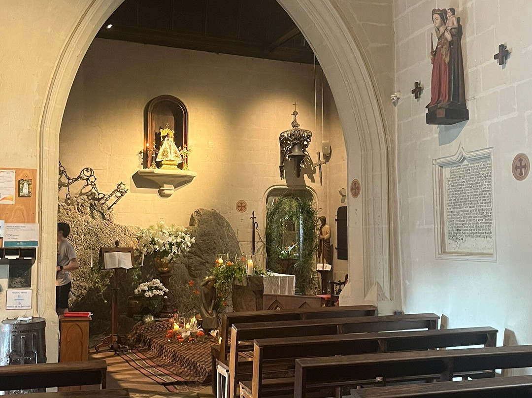 Eglise Notre Dame de Behuard景点图片