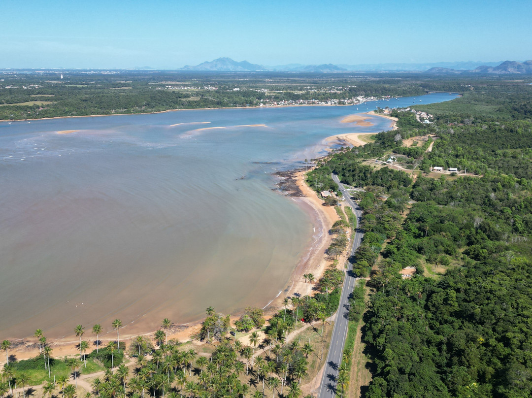 Praia de Coqueiral景点图片