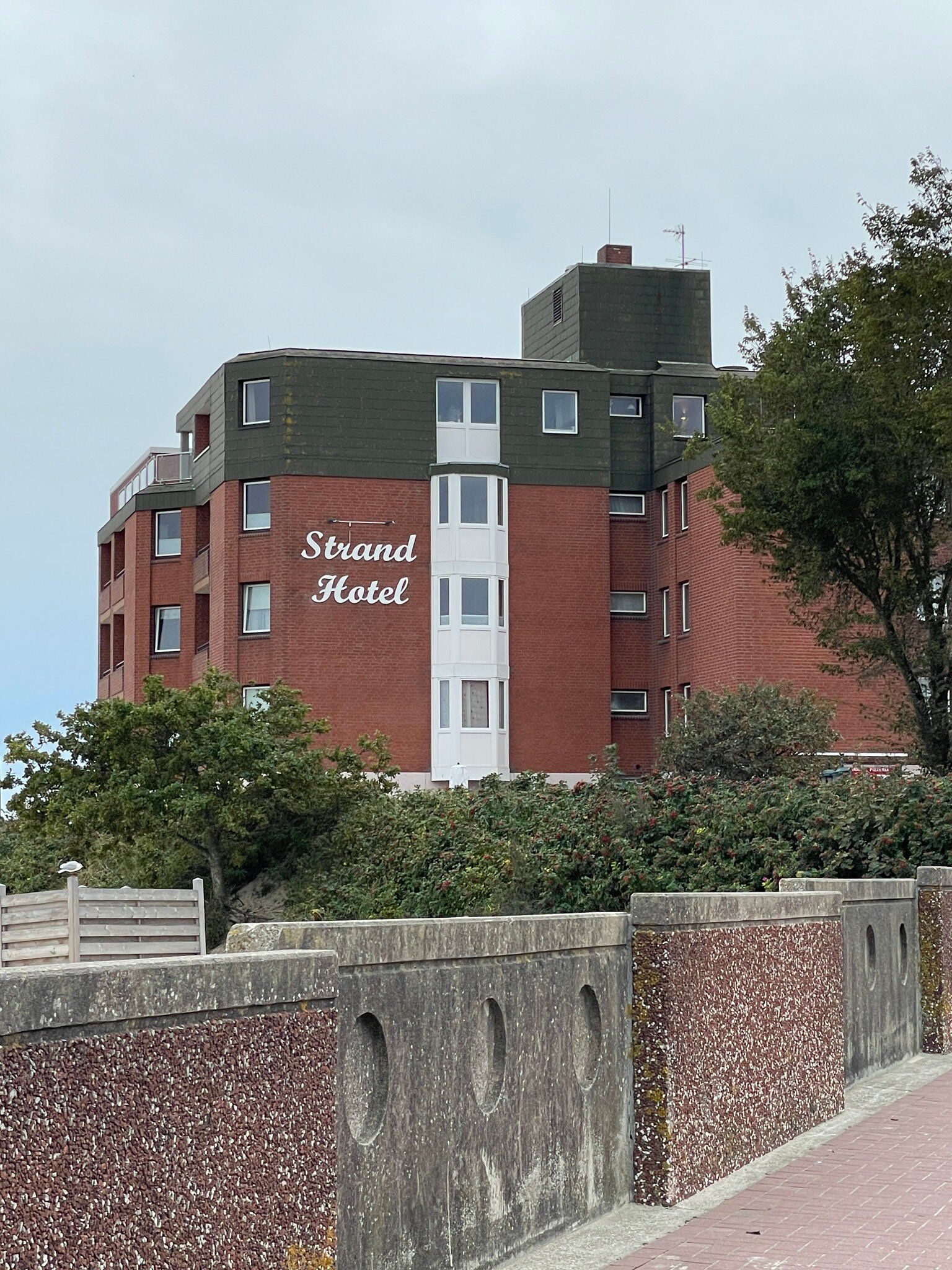 Strand Hotel-官方