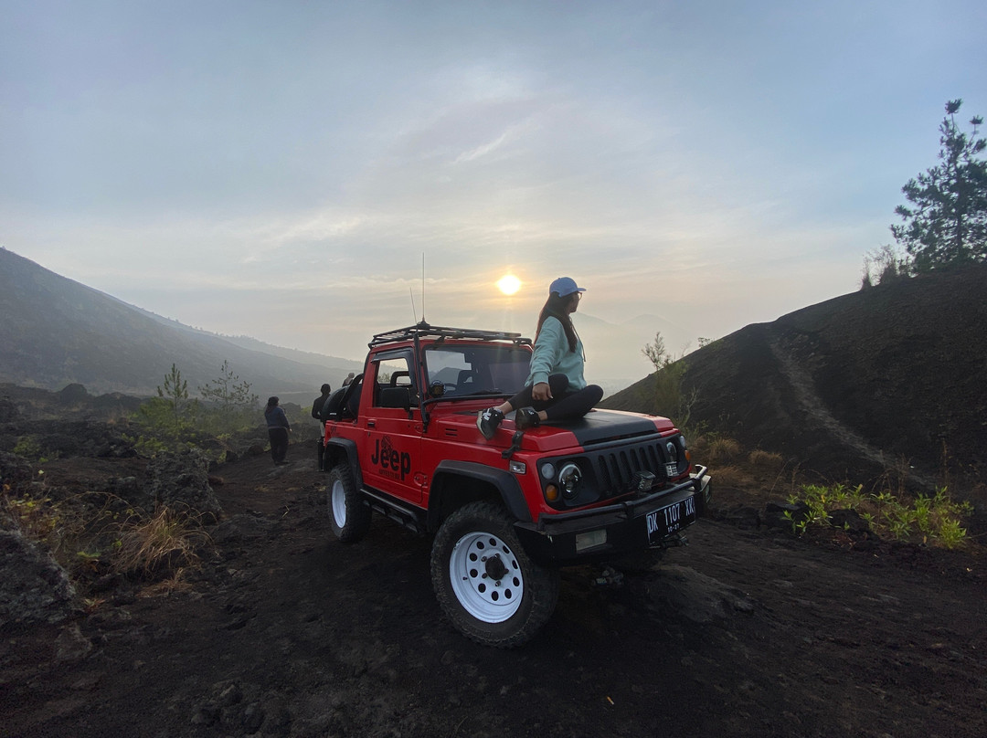 Mount Batur Jeep Sunrise and Black Lava by Maha景点图片