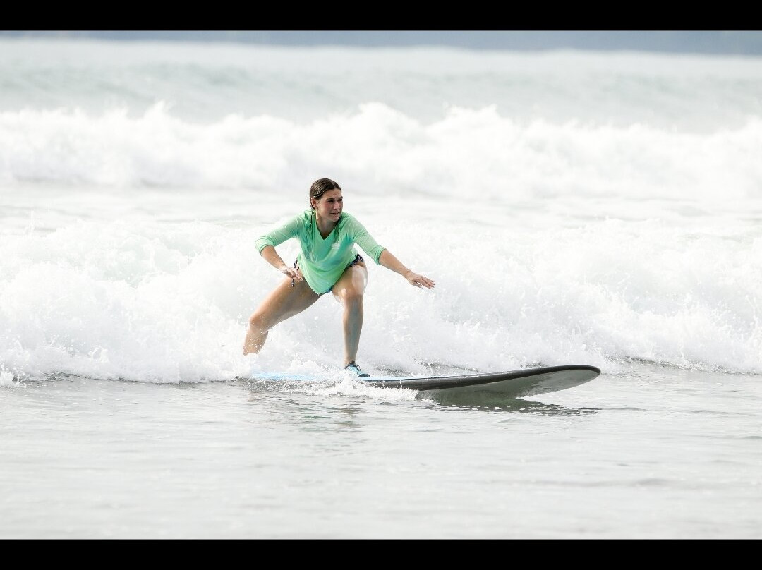 Surfer Factory Surf School景点图片