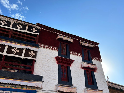 Yellowbird Tour-成都必去景点