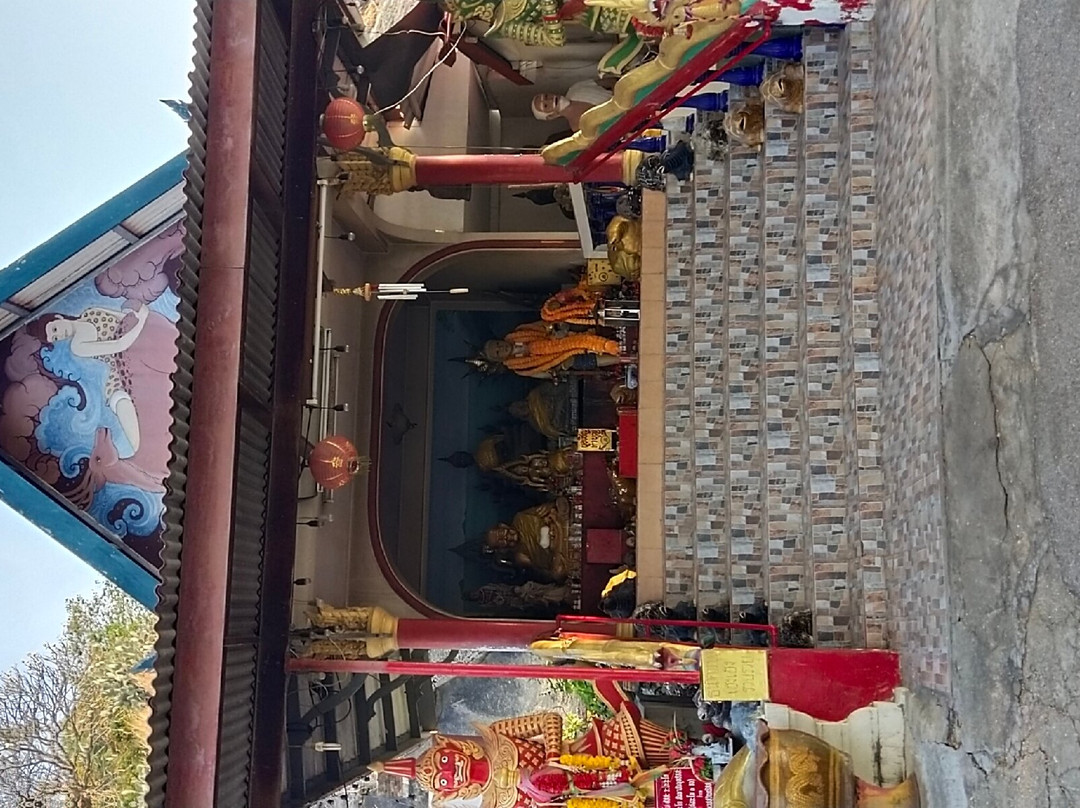Wat Tham Khao Tao-Khao Tao必去景点