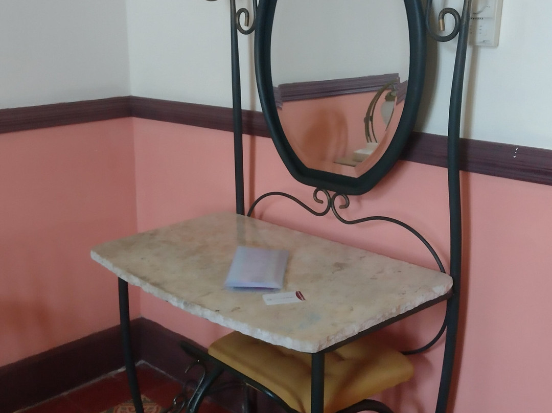 拉奎尔酒店主图