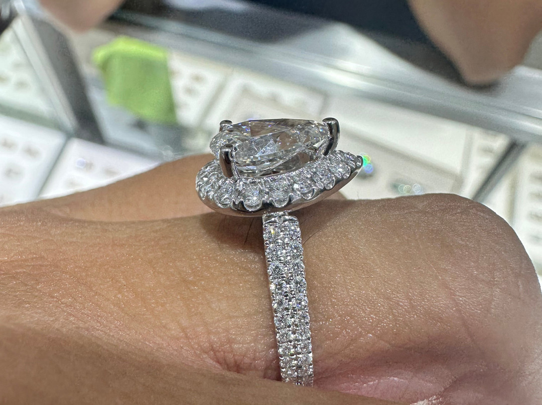 Gold Palace Jewelers景点图片