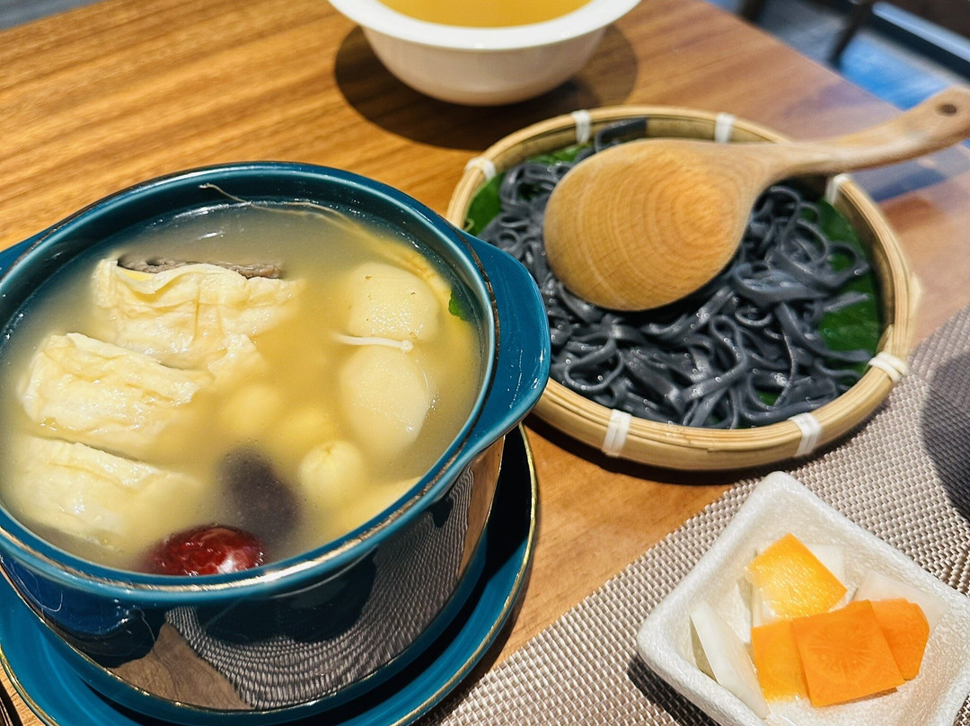 Om Eatery - Vegetarian And Vegan Food