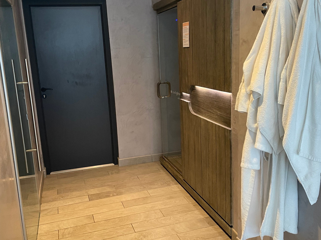 Spa by Omnisens-莱萨布勒多洛讷必去景点