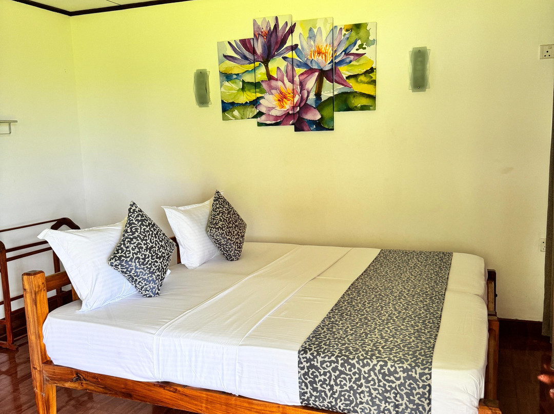 湖景小屋别墅主图