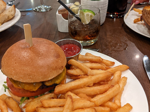 贝斯特韦斯特精品卡尔加里广场酒店暨会议中心主图