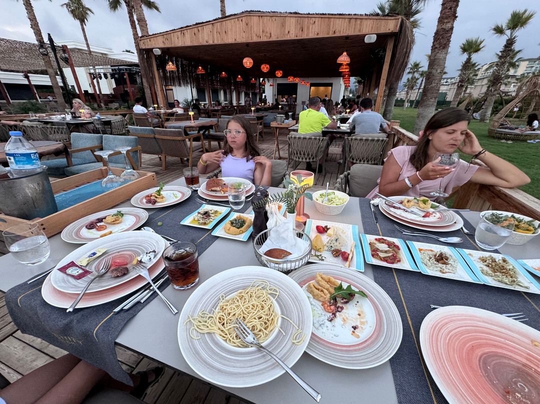 Serenity Queen Hotel Restaurant