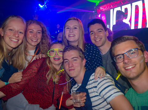 Big Night Out Pub Crawl-悉尼必去景点