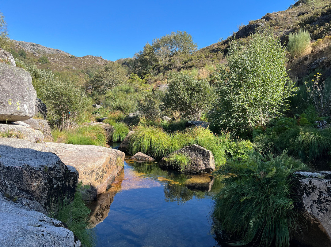Ponte da Cava da Velha景点图片