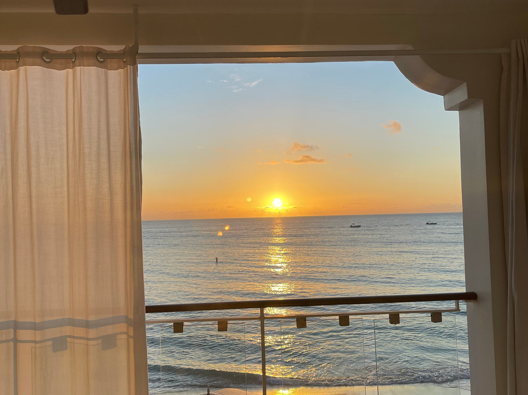 费尔蒙特皇家庭园酒店主图