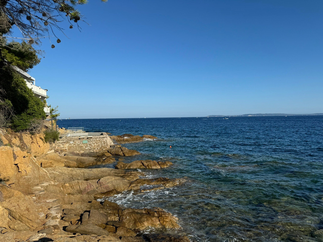 Sentier du littoral - Le Lavandou - Plage de la Fossette-莱拉旺杜必去景点