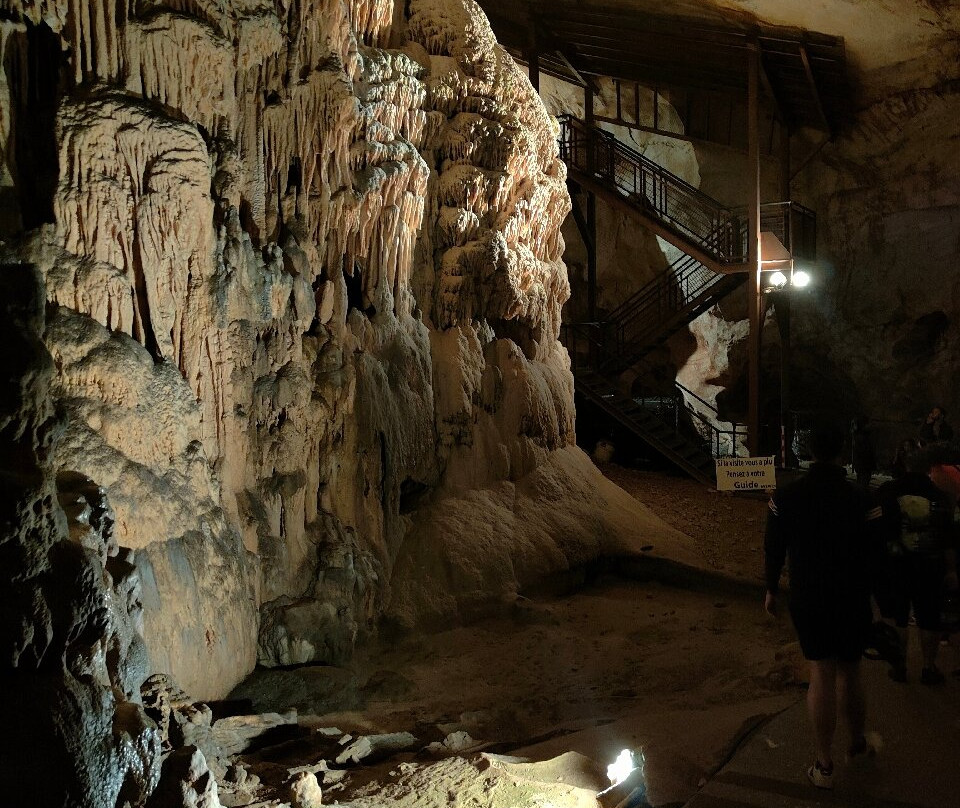 Grotte Saint-Marcel景点图片
