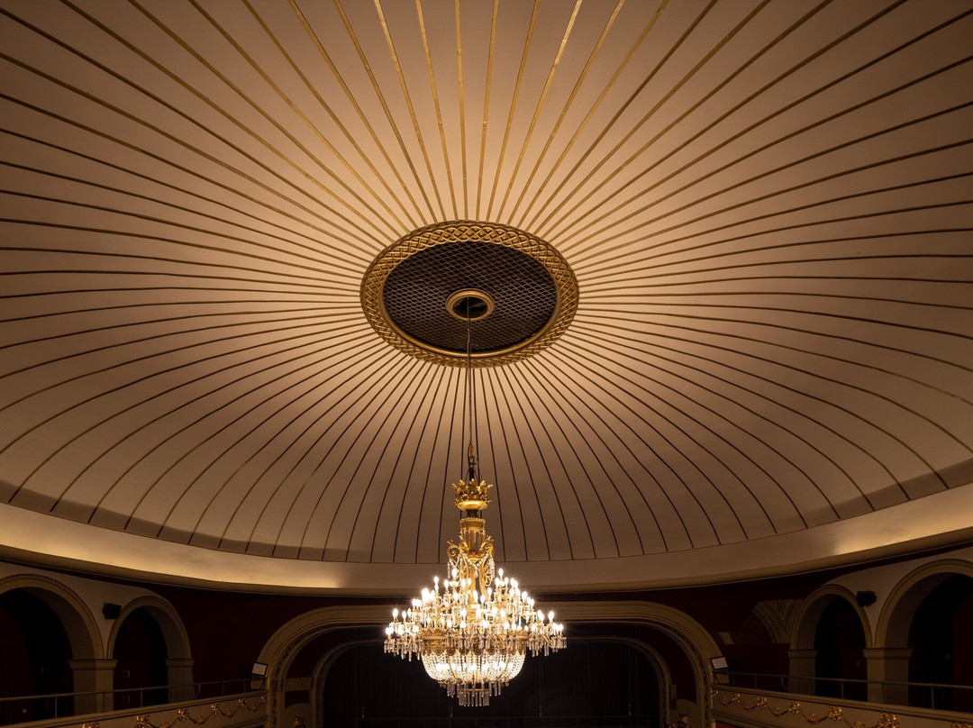 Municipal Theatre of Piraeus-比雷埃夫斯必去景点