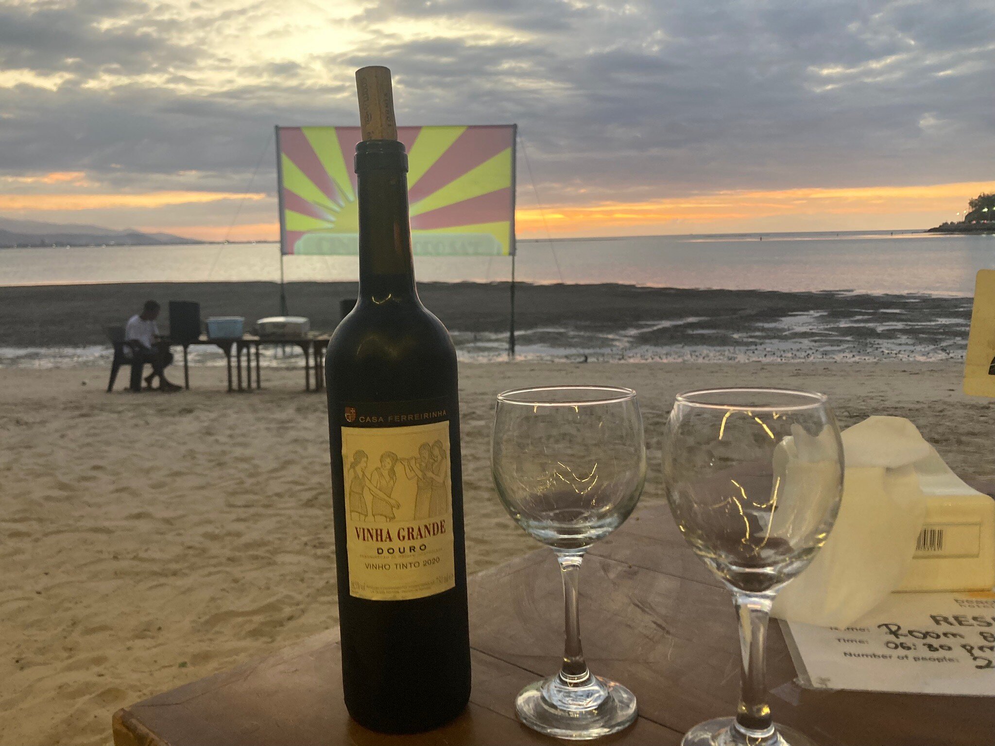 Beachside Hotel-官方