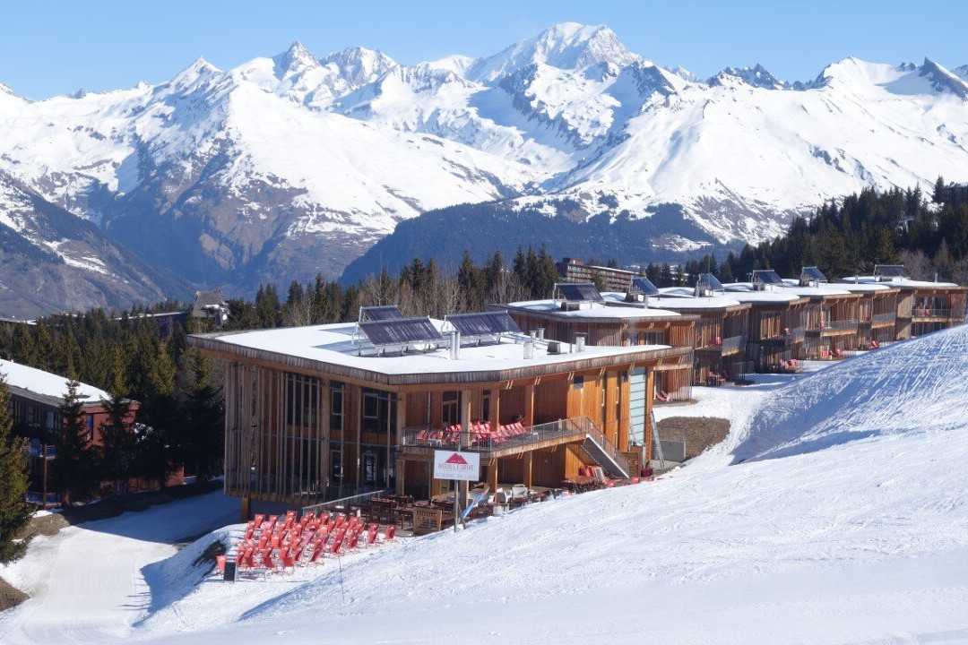 L'Aiguille Grive Chalets Hotel主图