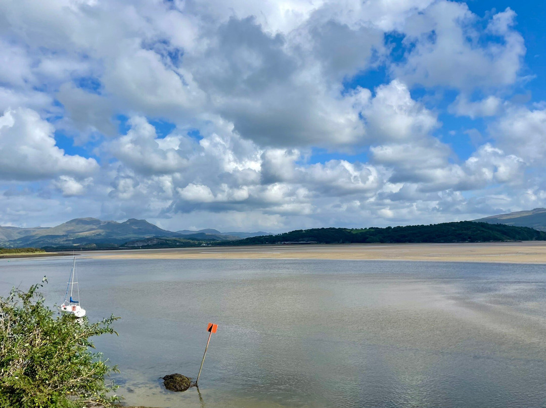 Llyn Coastal Path景点图片