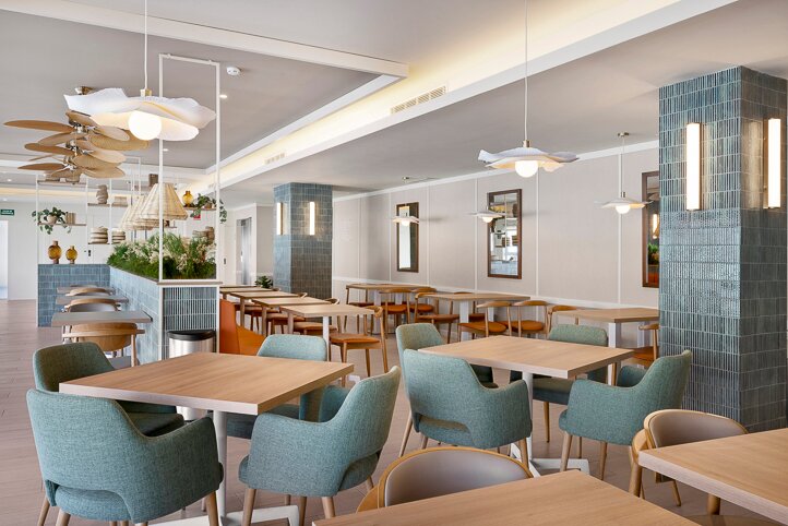 B&B Hotel Almería Vícar-餐饮
