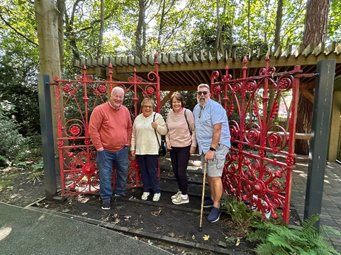 Fab Four Taxi Tours-利物浦必去景点