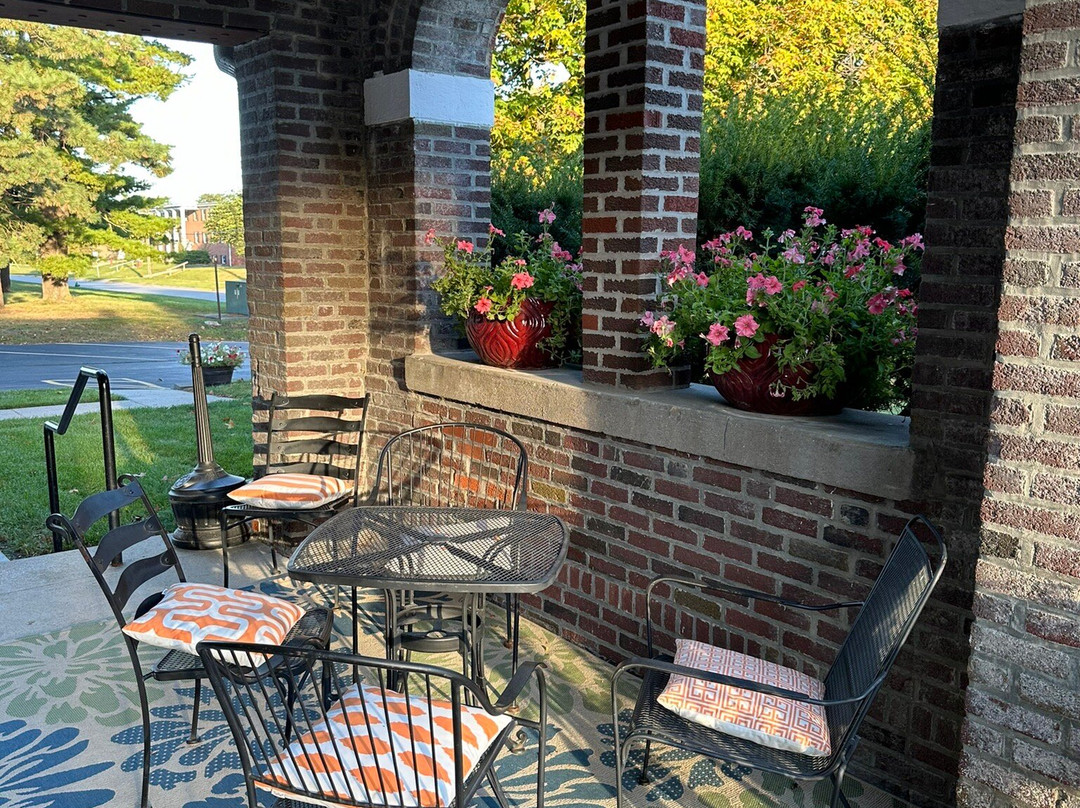 艾奥瓦豪斯酒店主图