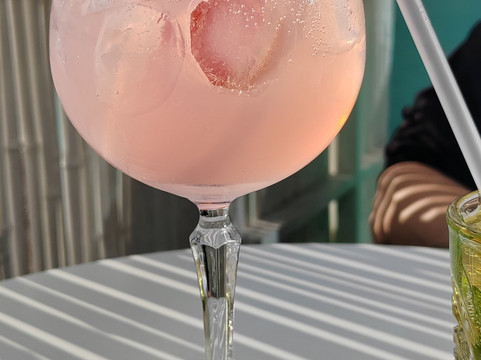 Flying Cinema Tour of Helsinki-赫尔辛基必去景点