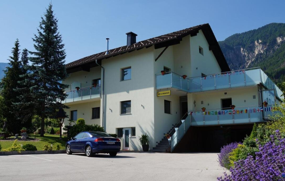 Gastehaus Tschertou