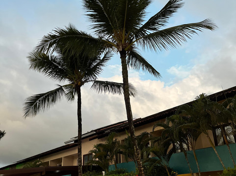 阿伊拉海滩酒店主图