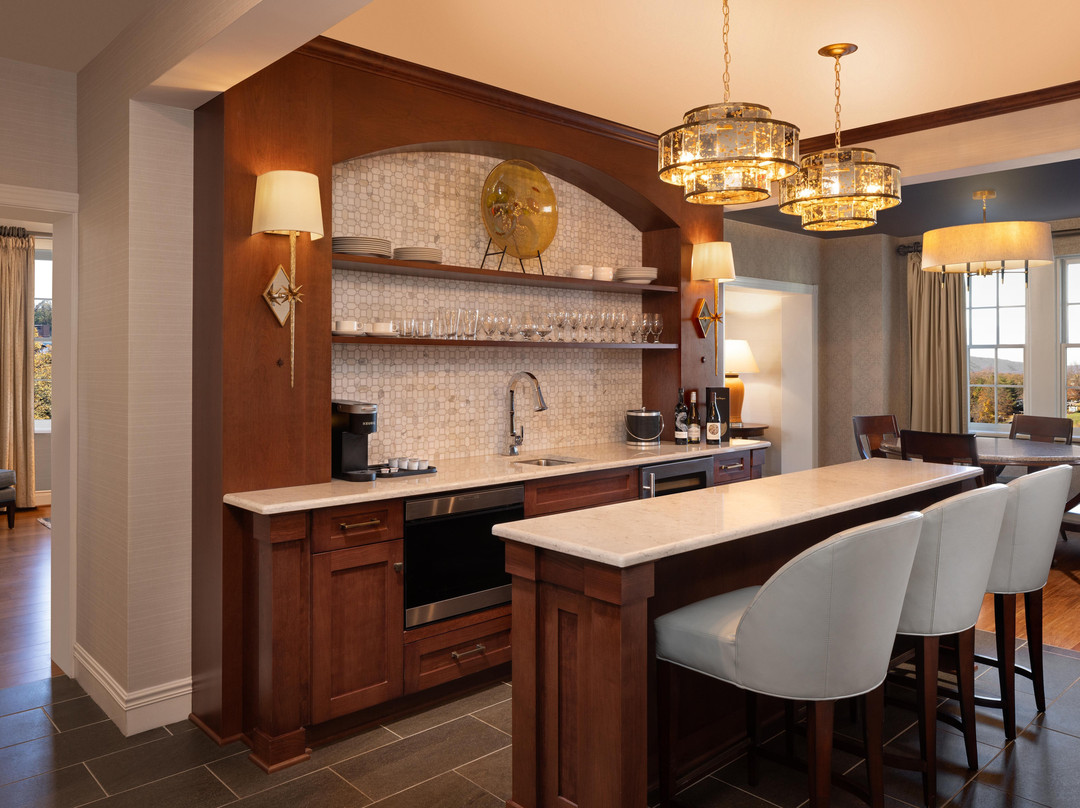 The Hotel Roanoke & Conference Center, Curio Collection By Hilton主图