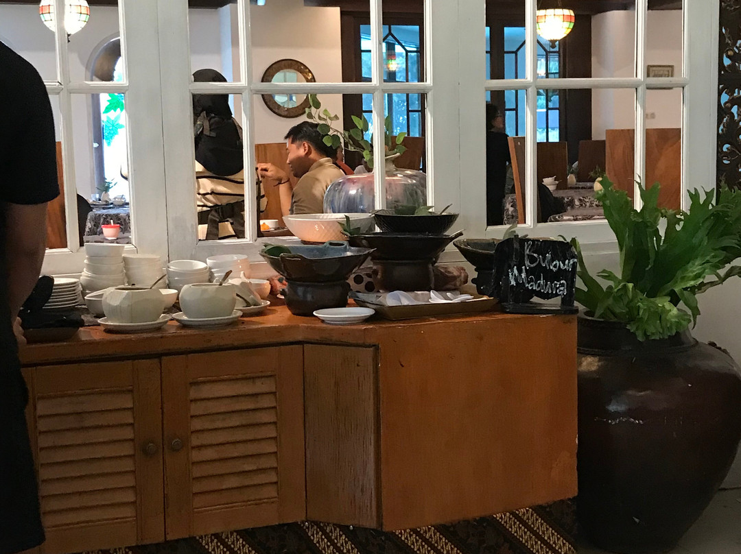 Royal Trawas Hotel & Cottages主图