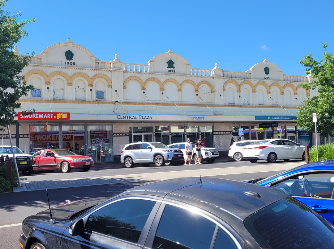 Cousins Motor Inn主图